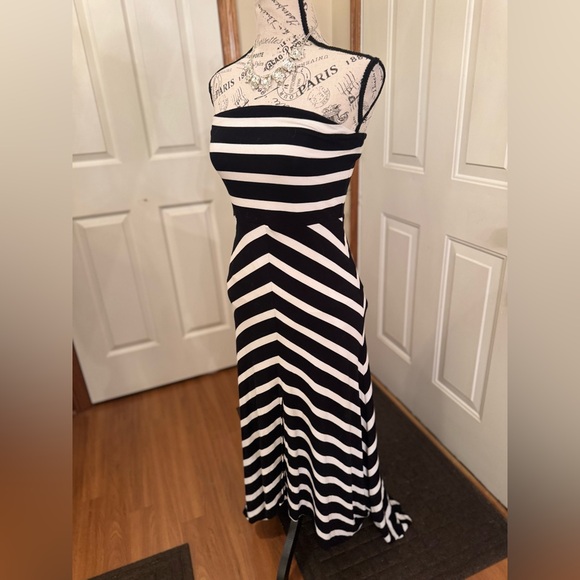 WHBM Black and White Striped Strapless hi-low dress - Picture 4 of 16